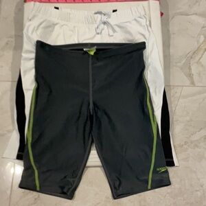 2 pair men’s jammers